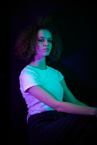 Shooting photo portrait en studio premium avec Clare VELTHOEK