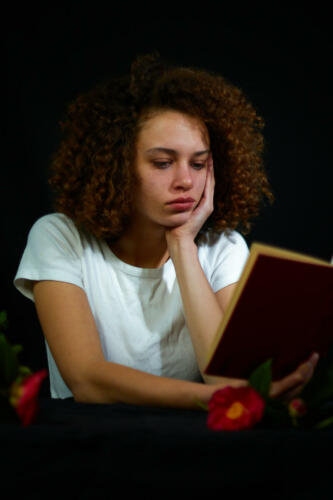 Shooting photo portrait en studio premium avec Clare VELTHOEK