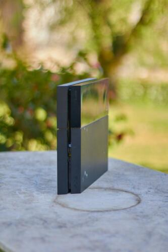 Packshot produit Playstation 4 PS4